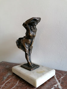 Bronze danseuse signé.
