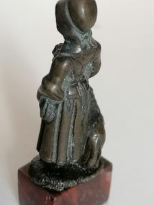 Jolie petit bronze sur socle ancien