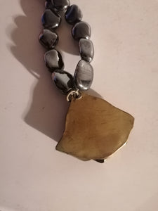 Collier création en pierre d'hématite 